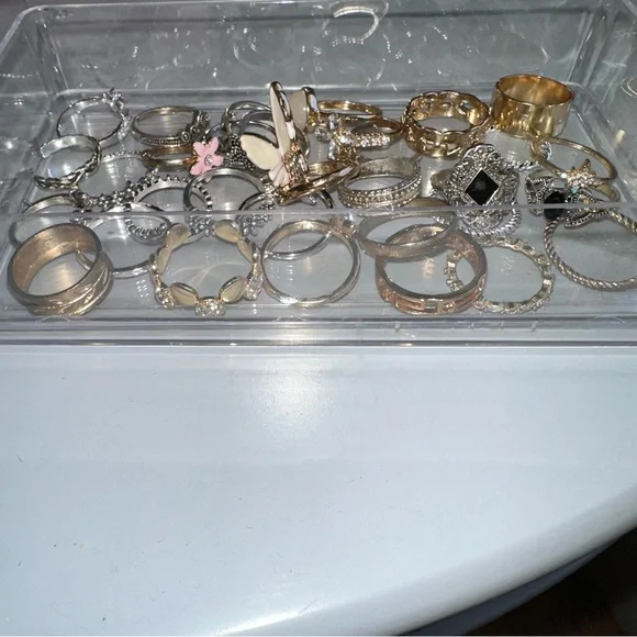 Stackable Fashion Rings 30+ - Picture 2 of 4